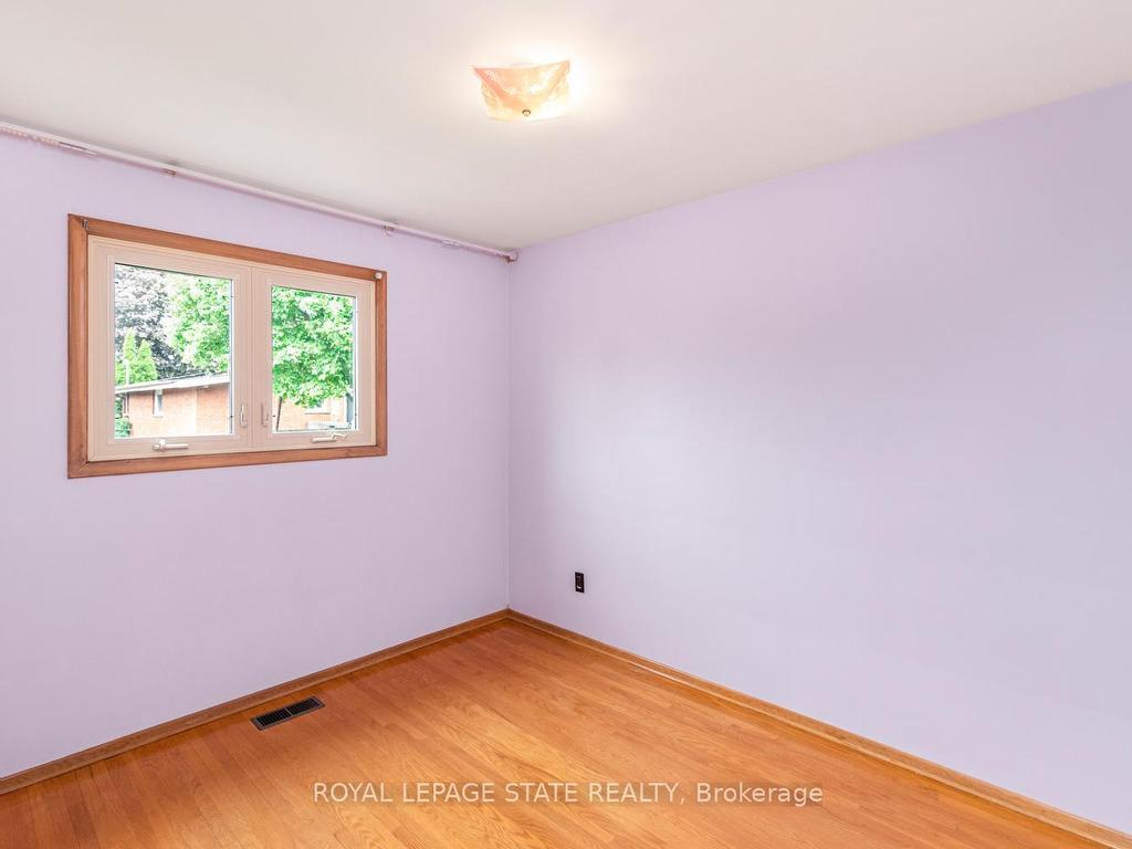 









30


Greeningdon

Drive,
Hamilton,




ON
L9A 3A7

