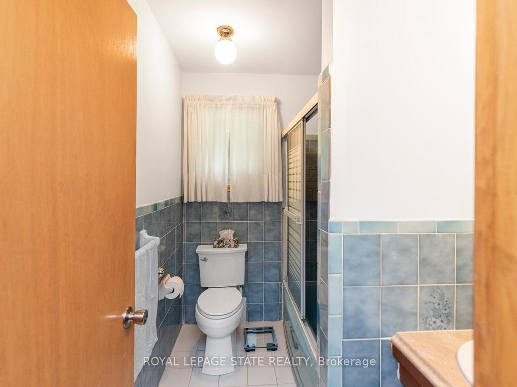 









30


Greeningdon

Drive,
Hamilton,




ON
L9A 3A7


