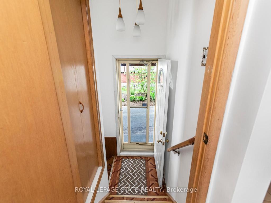 









30


Greeningdon

Drive,
Hamilton,




ON
L9A 3A7


