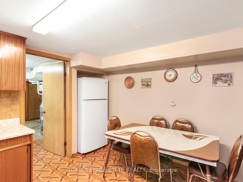









30


Greeningdon

Drive,
Hamilton,




ON
L9A 3A7

