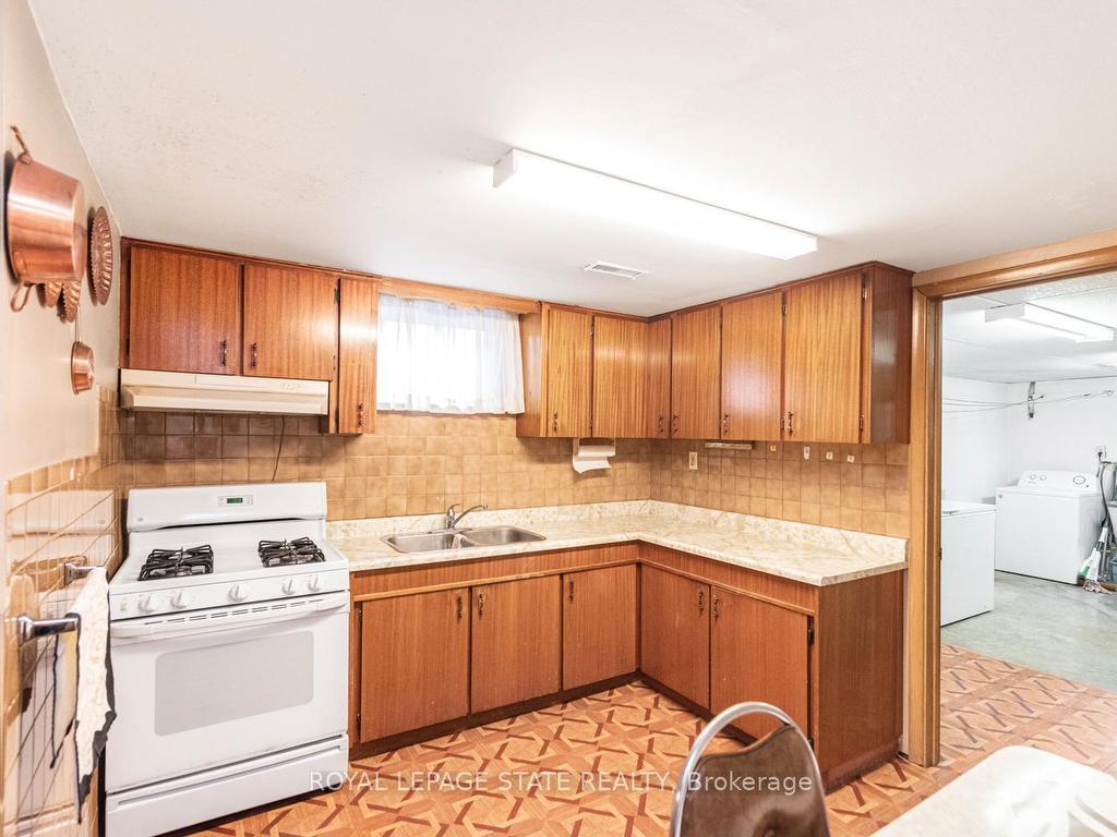 









30


Greeningdon

Drive,
Hamilton,




ON
L9A 3A7

