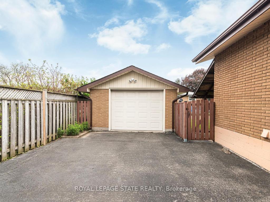 









30


Greeningdon

Drive,
Hamilton,




ON
L9A 3A7

