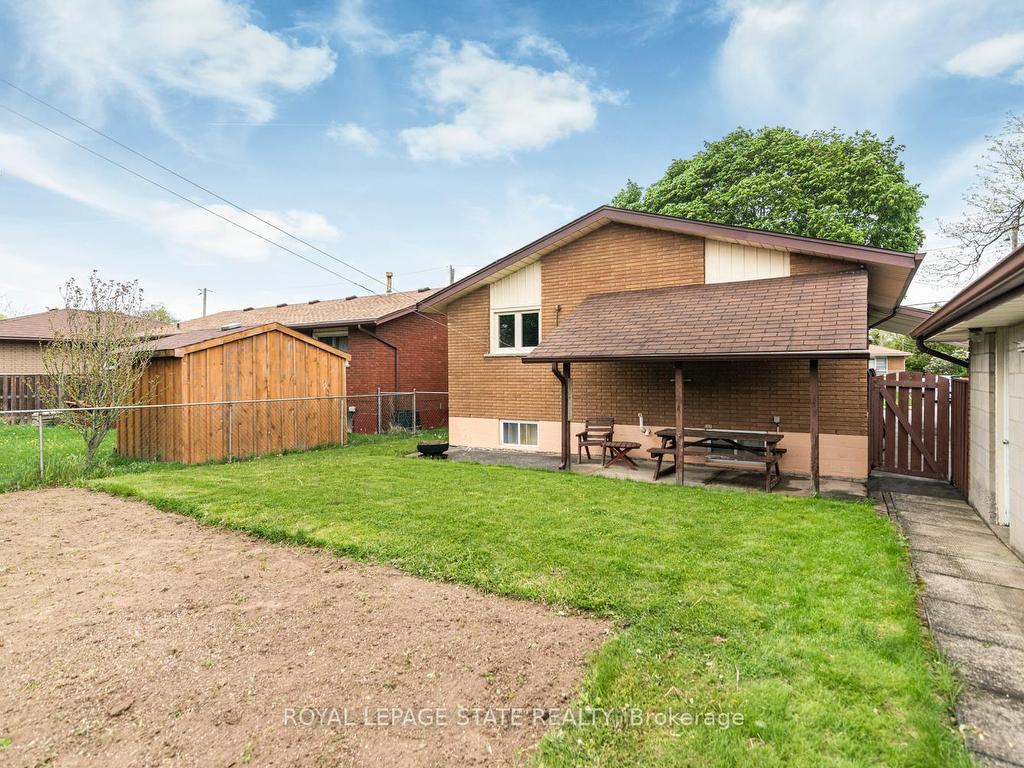 









30


Greeningdon

Drive,
Hamilton,




ON
L9A 3A7

