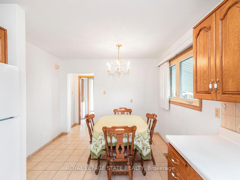 









30


Greeningdon

Drive,
Hamilton,




ON
L9A 3A7

