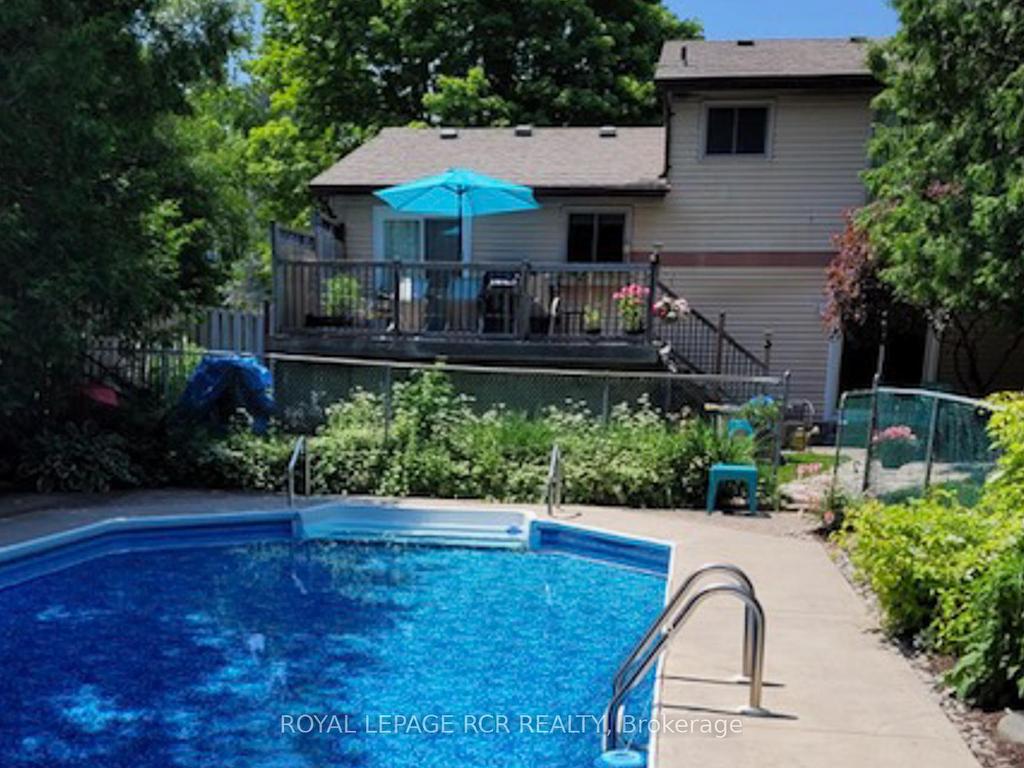 









235


Hibiscus

Court,
Newmarket,




ON
L3Y 5L1


