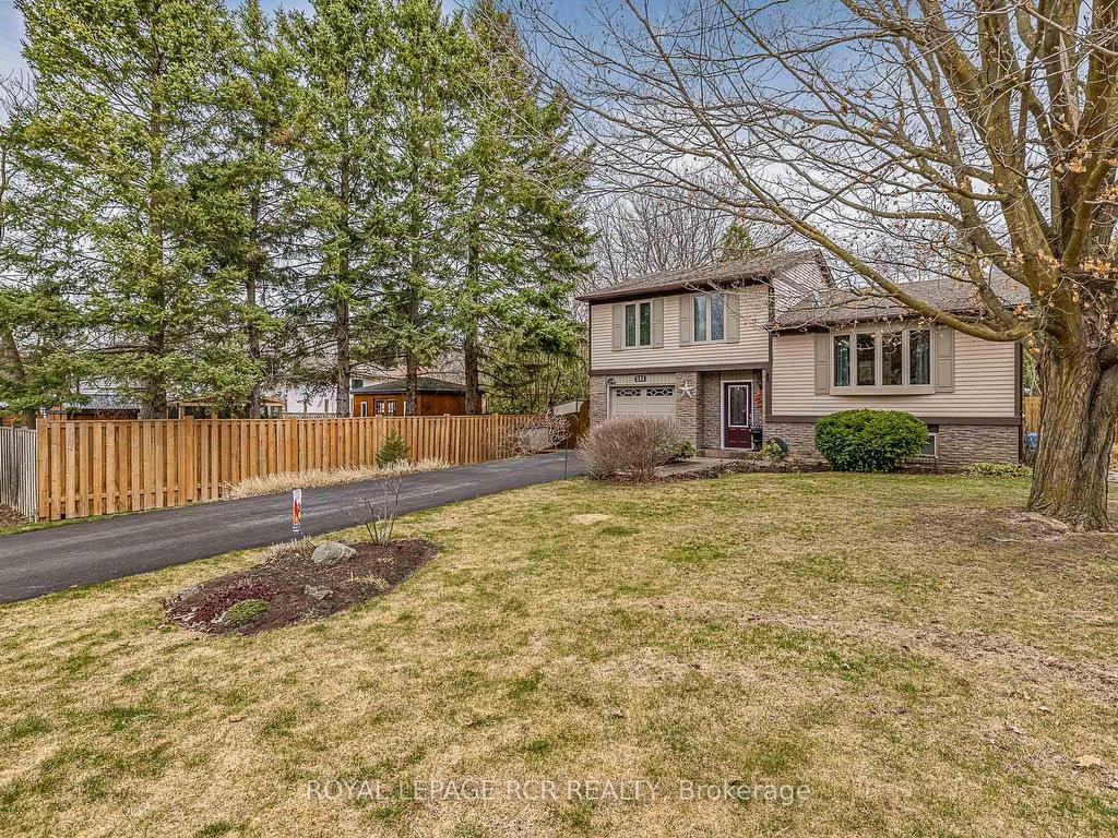 









235


Hibiscus

Court,
Newmarket,




ON
L3Y 5L1


