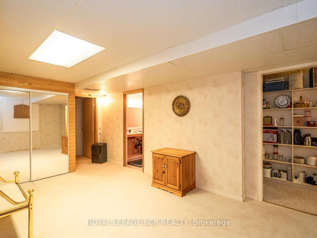 









32


White Bark

Way,
Centre Wellington,




ON
N0B 1J0


