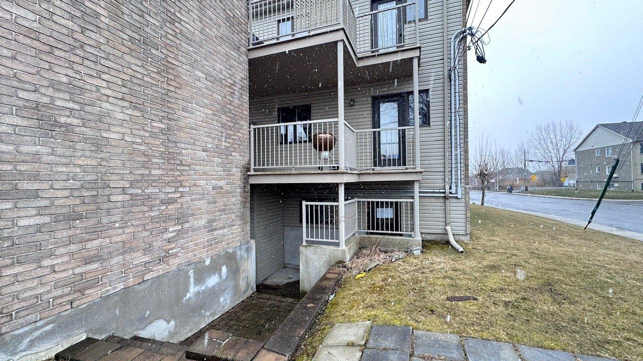 









1415


Rue Gibbon

,
Laval (Chomedey),




QC
H7W4X6

