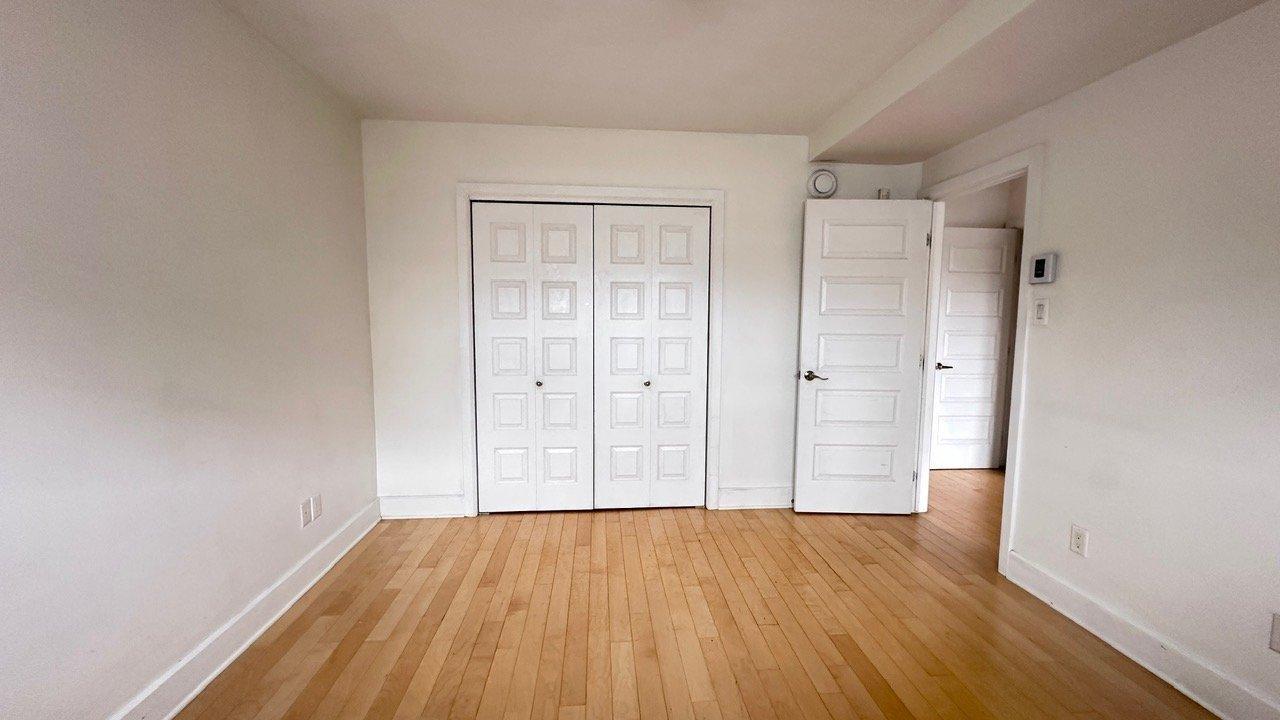 









1415


Rue Gibbon

,
Laval (Chomedey),




QC
H7W4X6

