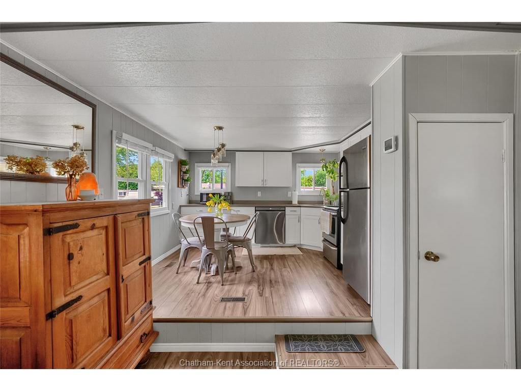 









22220


Charing Cross

Road, 16,
Chatham,




ON
N7M 5V8


