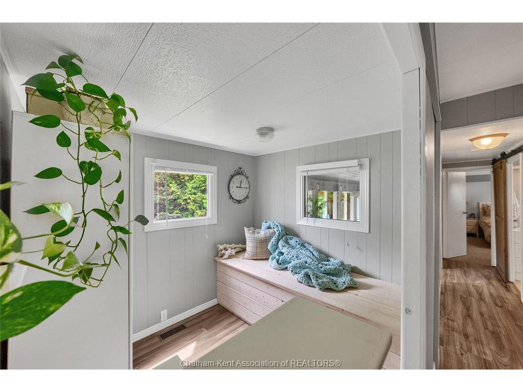









22220


Charing Cross

Road, 16,
Chatham,




ON
N7M 5V8


