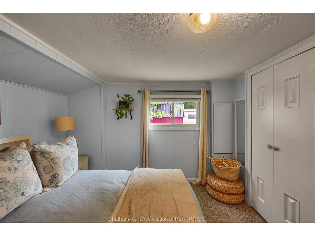 









22220


Charing Cross

Road, 16,
Chatham,




ON
N7M 5V8

