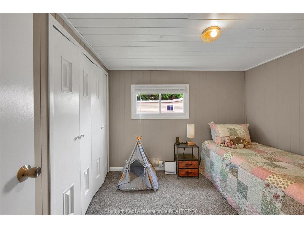 









22220


Charing Cross

Road, 16,
Chatham,




ON
N7M 5V8

