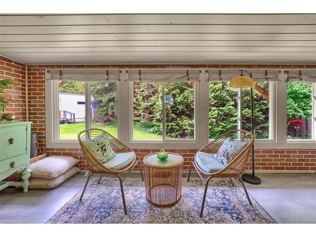 









22220


Charing Cross

Road, 16,
Chatham,




ON
N7M 5V8


