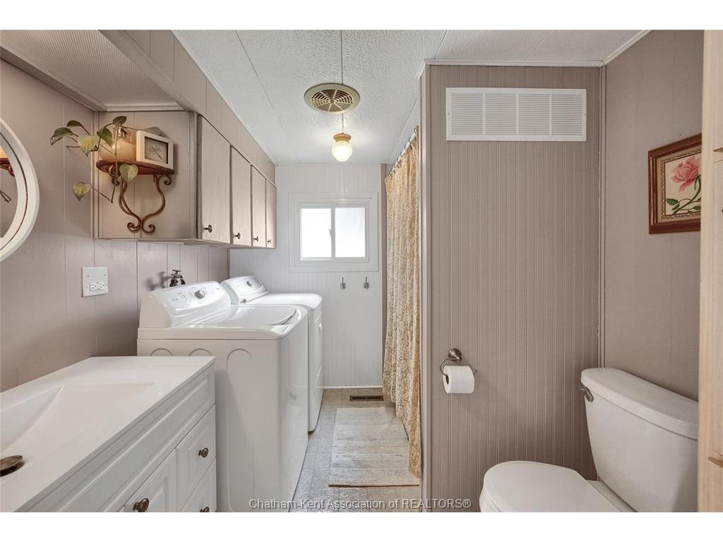 









22220


Charing Cross

Road, 16,
Chatham,




ON
N7M 5V8

