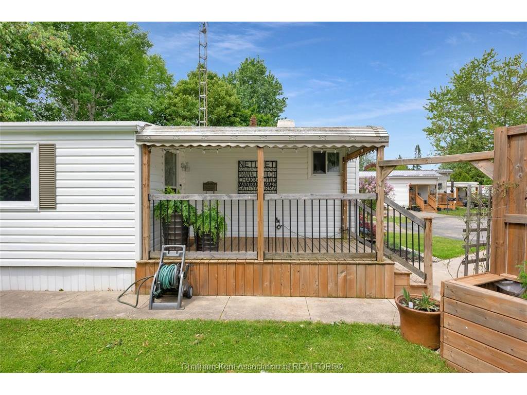 









22220


Charing Cross

Road, 16,
Chatham,




ON
N7M 5V8

