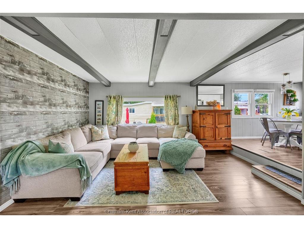 









22220


Charing Cross

Road, 16,
Chatham,




ON
N7M 5V8

