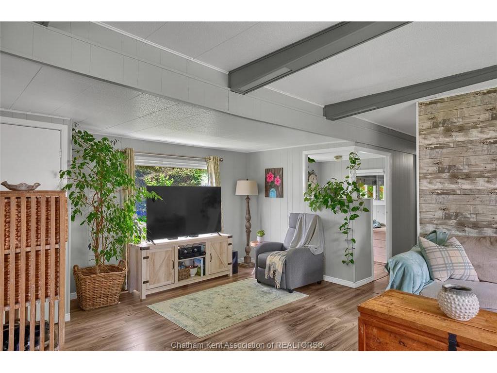 









22220


Charing Cross

Road, 16,
Chatham,




ON
N7M 5V8

