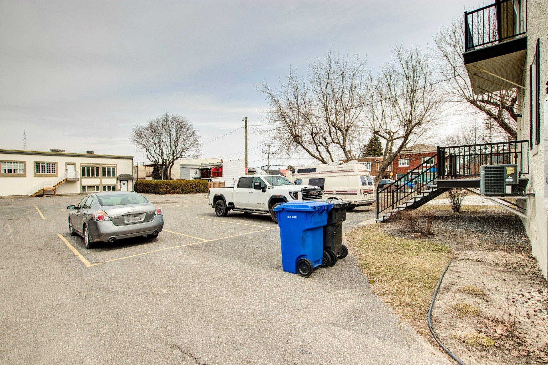 









83


Rue George

,
Sorel-Tracy,




QC
J3P1C2

