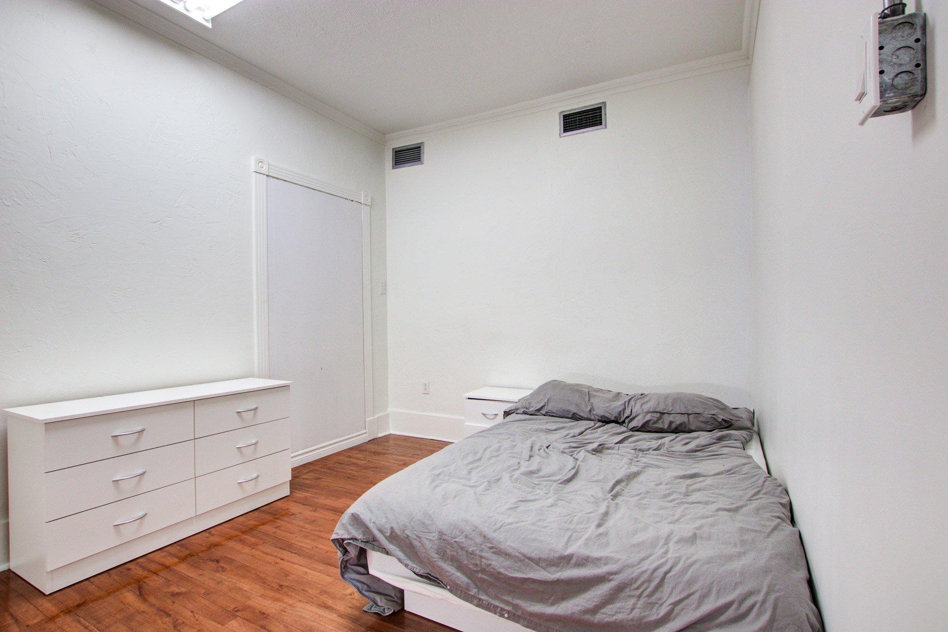 









83


Rue George

,
Sorel-Tracy,




QC
J3P1C2

