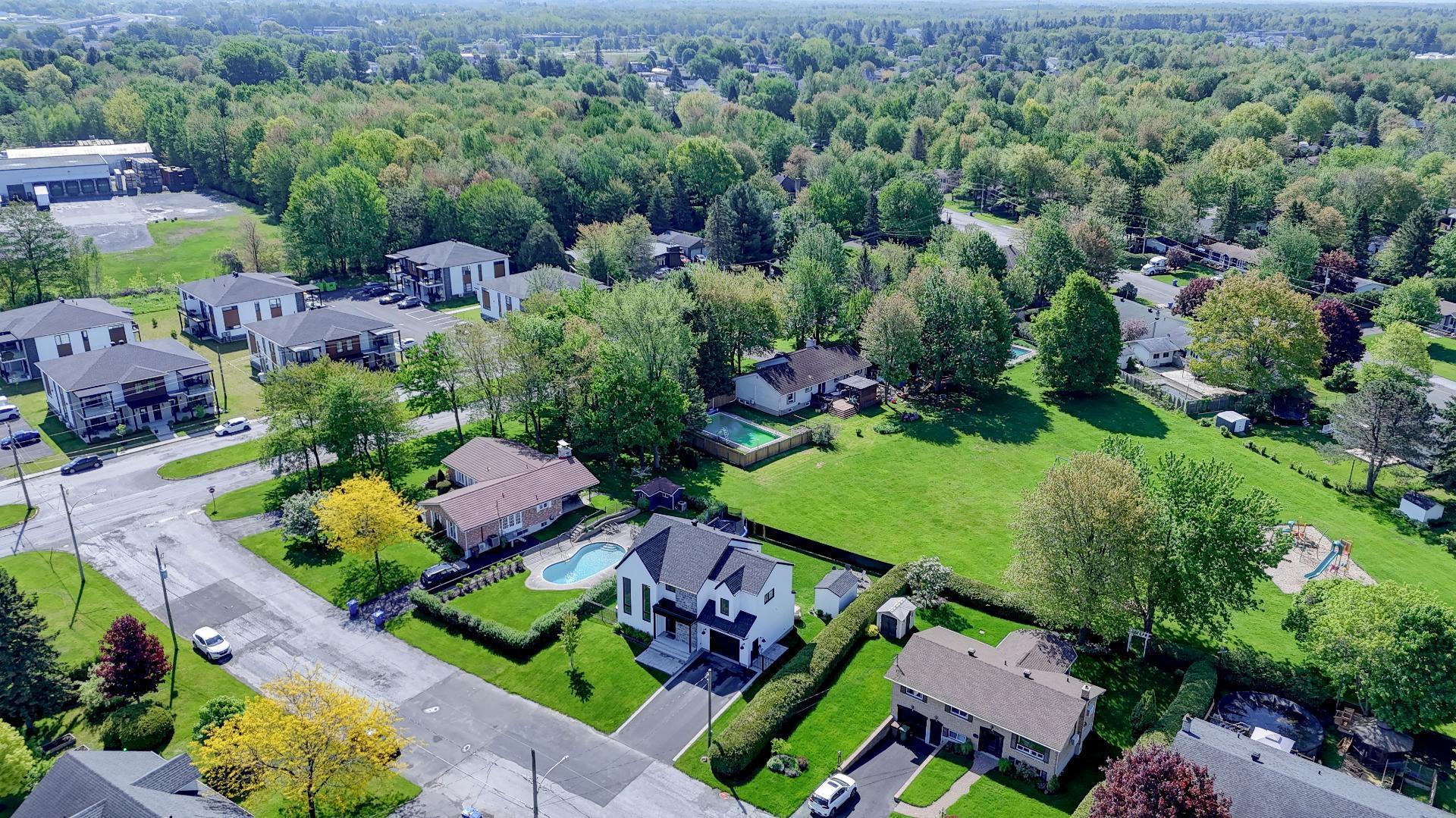 









530


Rue Pierre-Lebeau

,
Farnham,




QC
J2N2V5

