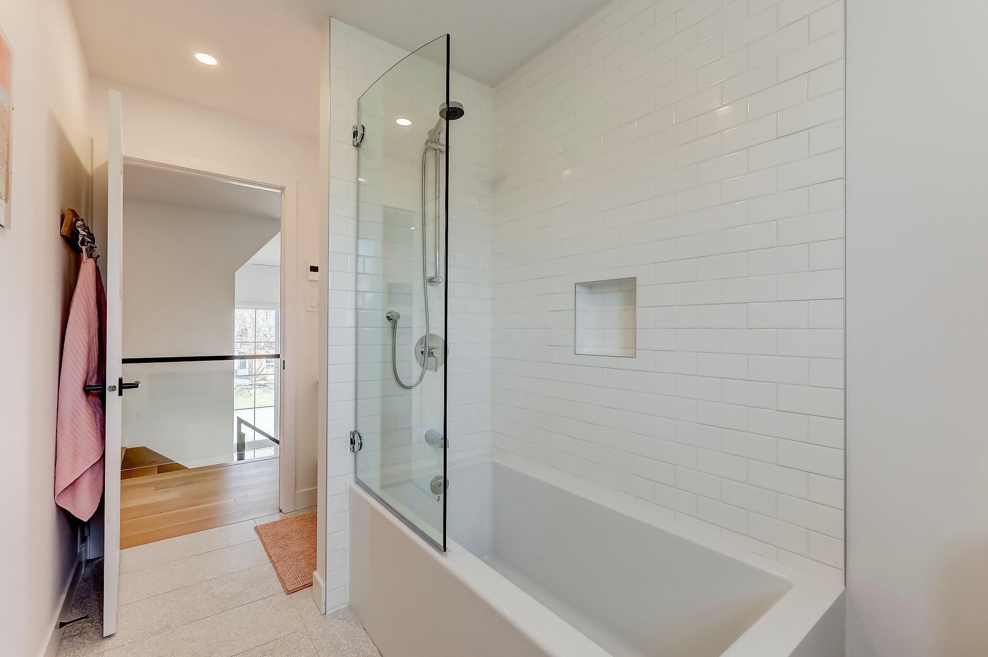 









530


Rue Pierre-Lebeau

,
Farnham,




QC
J2N2V5

