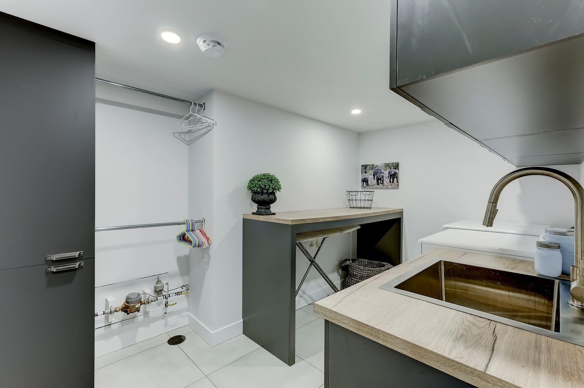 









530


Rue Pierre-Lebeau

,
Farnham,




QC
J2N2V5

