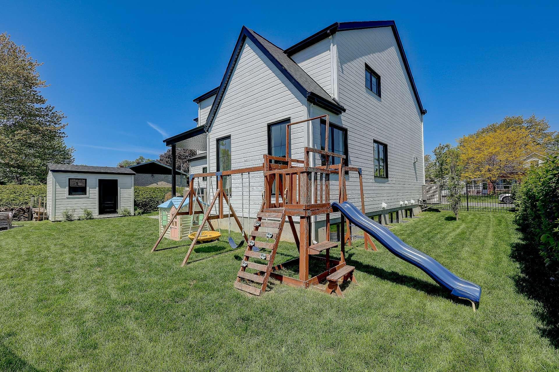 









530


Rue Pierre-Lebeau

,
Farnham,




QC
J2N2V5

