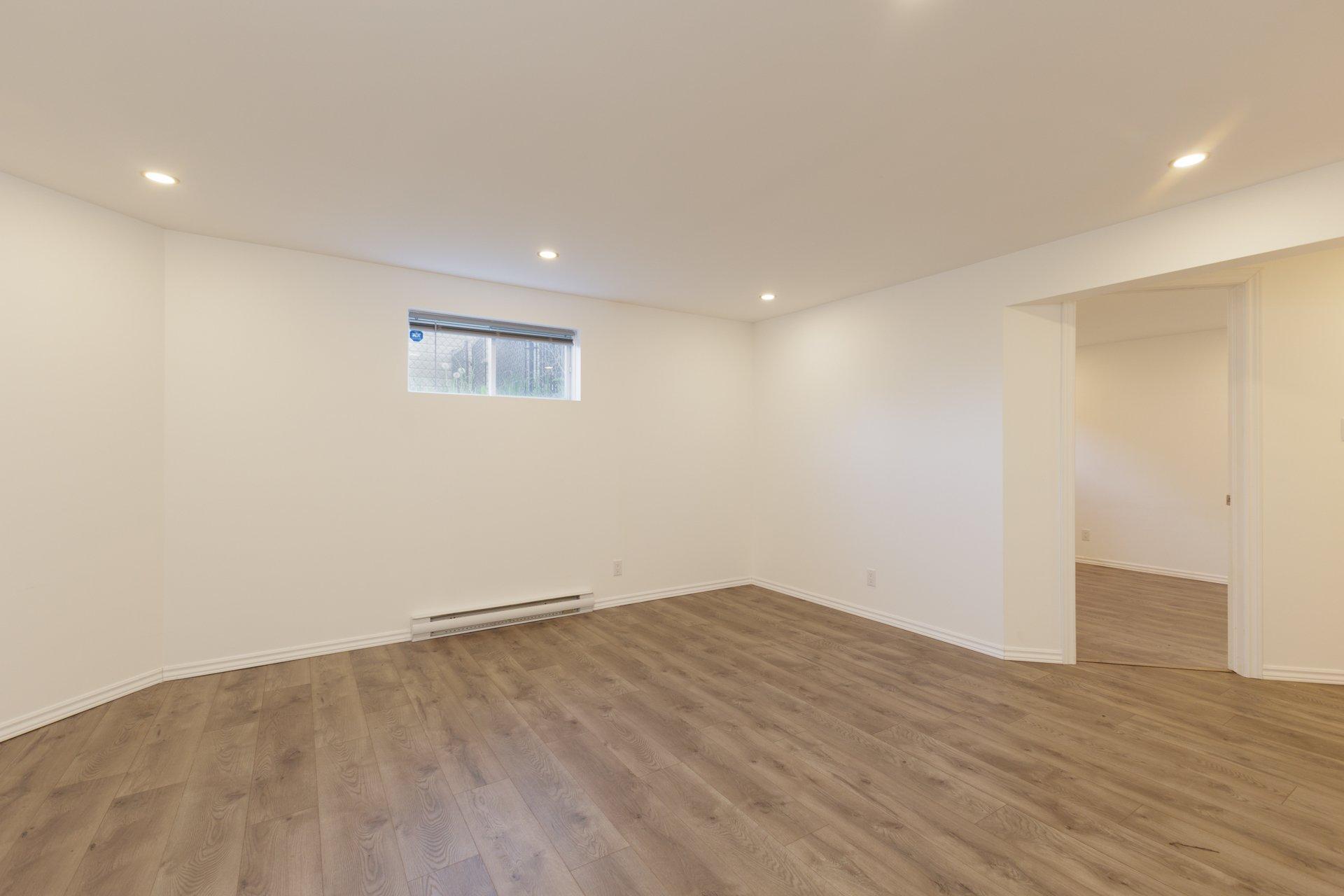 









207


25e Avenue

,
Saint-Zotique,




QC
J0P1Z2

