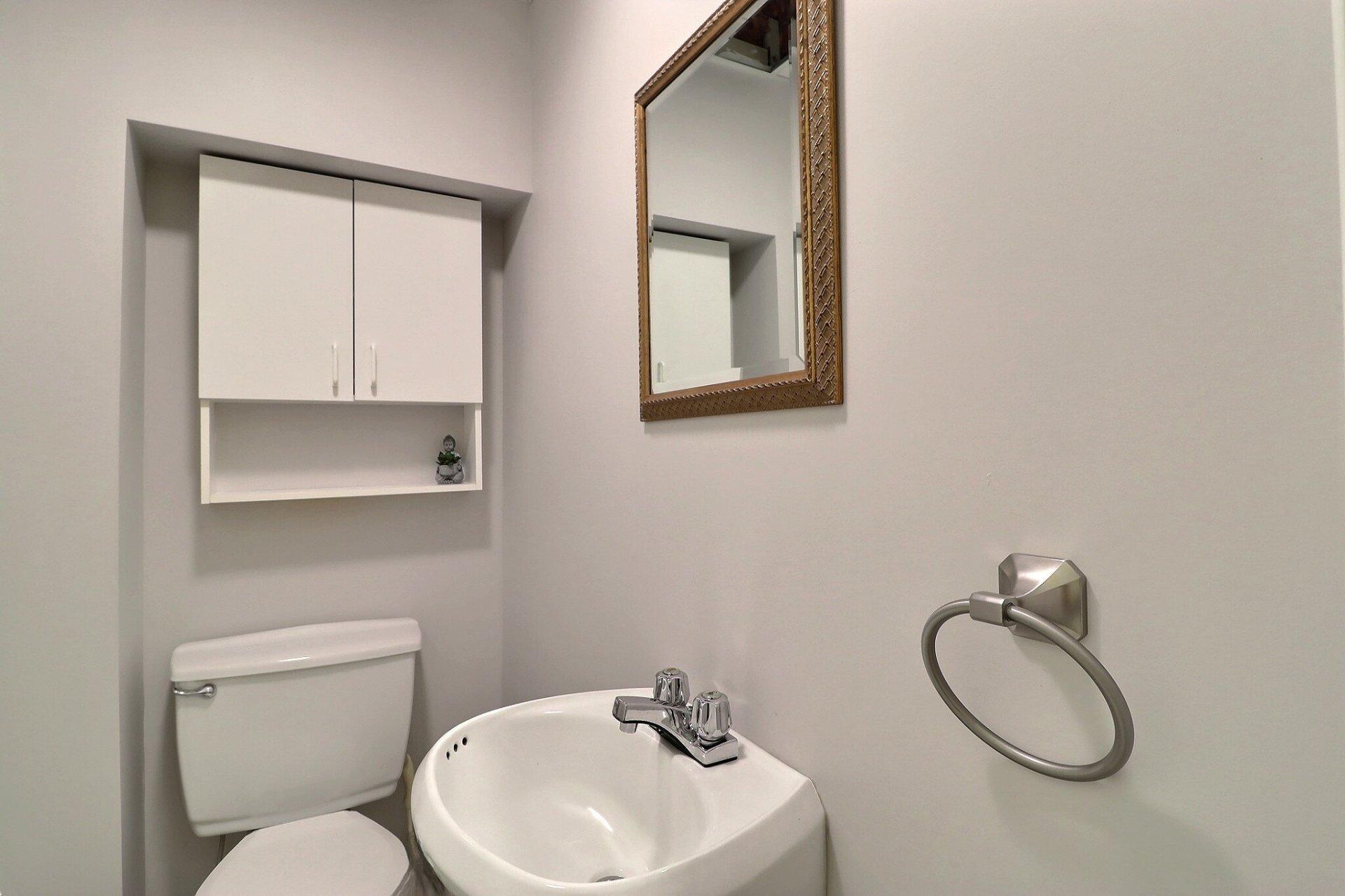 









3376


Ch. Royal

,
Québec (Beauport),




QC
G1E1W2

