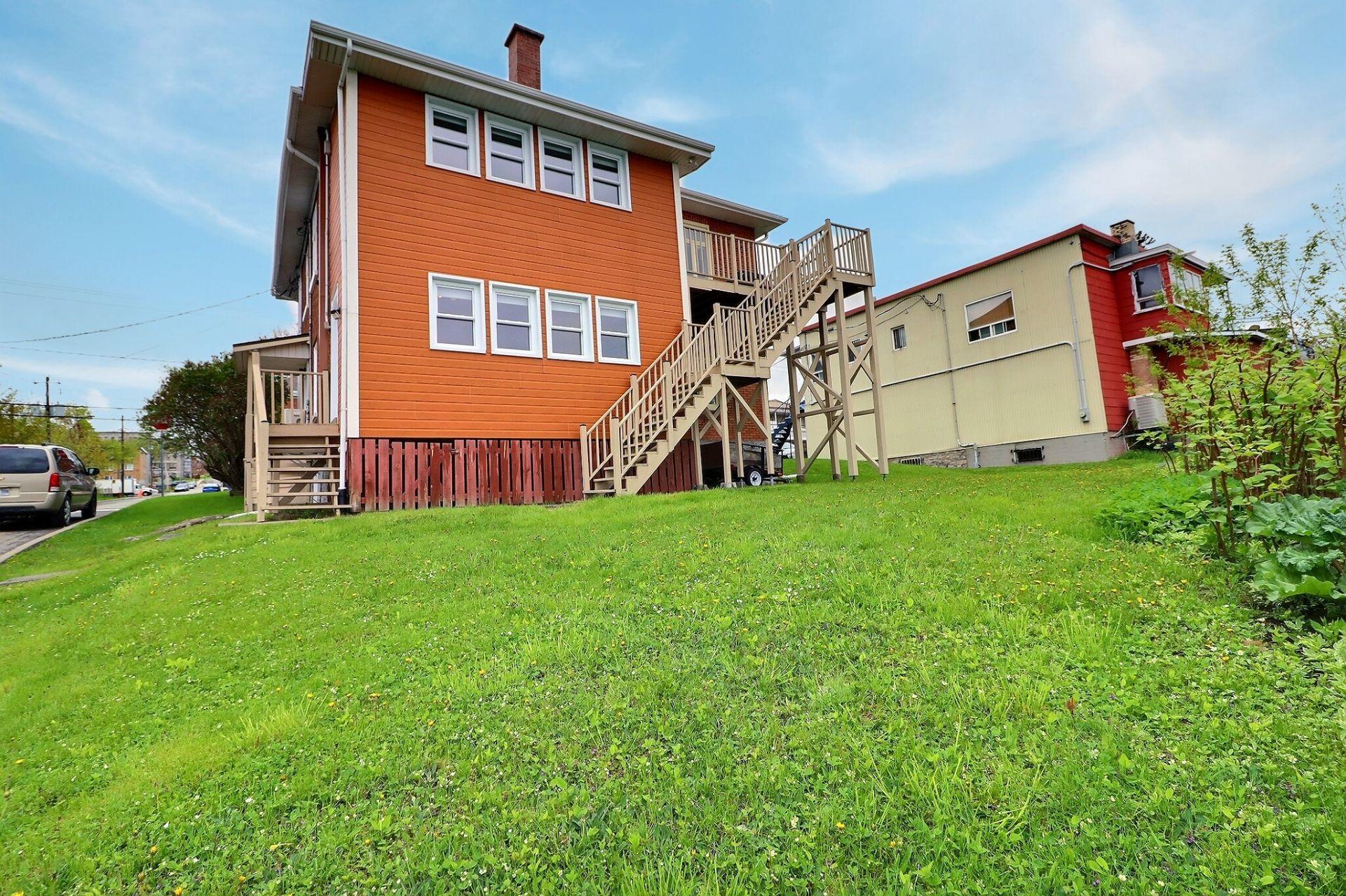 









3376


Ch. Royal

,
Québec (Beauport),




QC
G1E1W2

