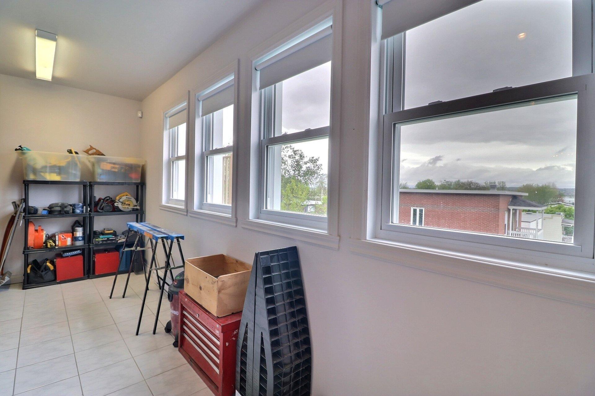 









3376


Ch. Royal

,
Québec (Beauport),




QC
G1E1W2

