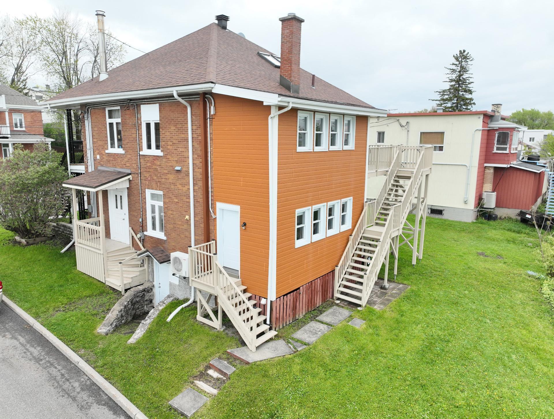 









3376


Ch. Royal

,
Québec (Beauport),




QC
G1E1W2

