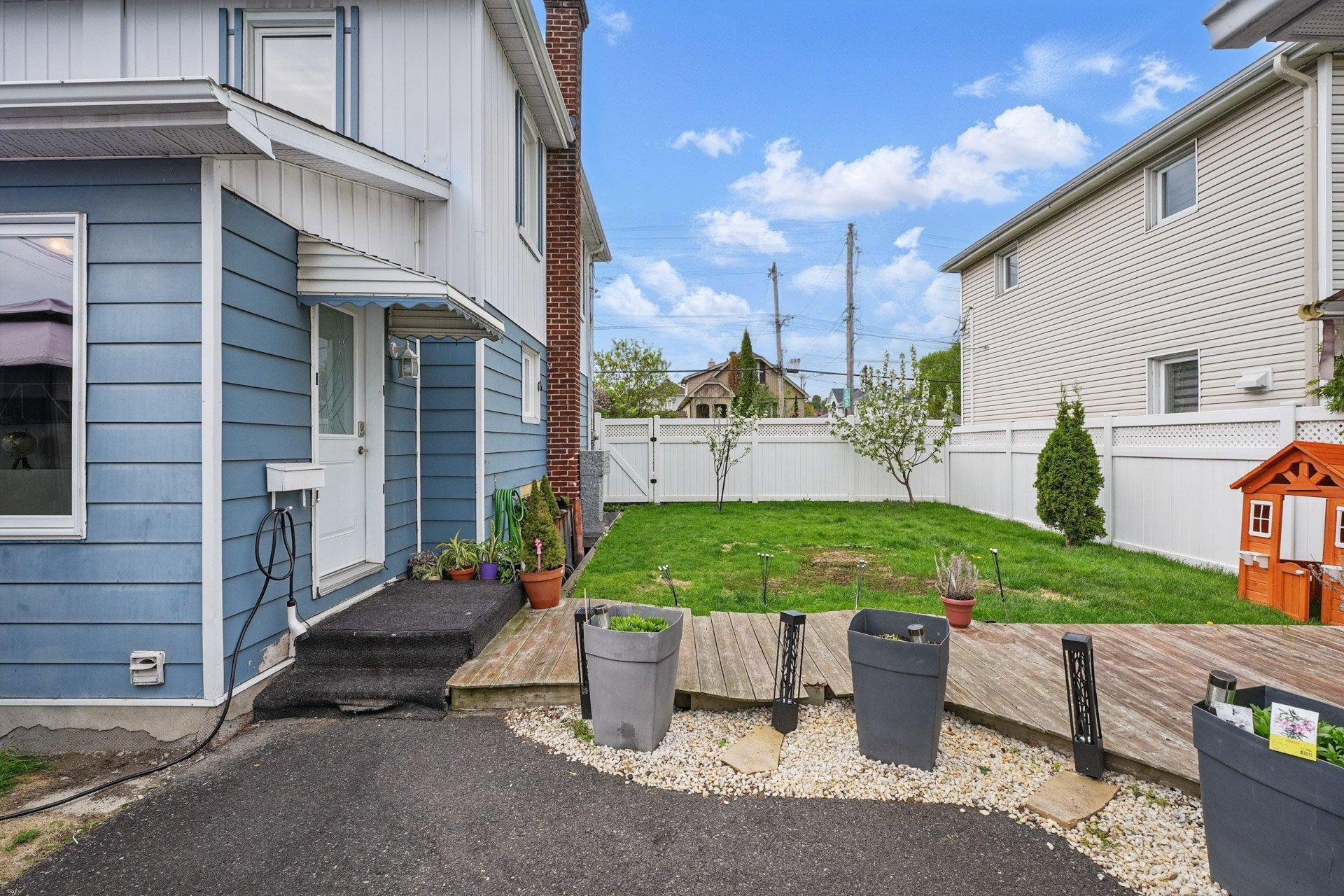 









12


Boul. Lorrain

,
Gatineau (Gatineau),




QC
J8P2C8

