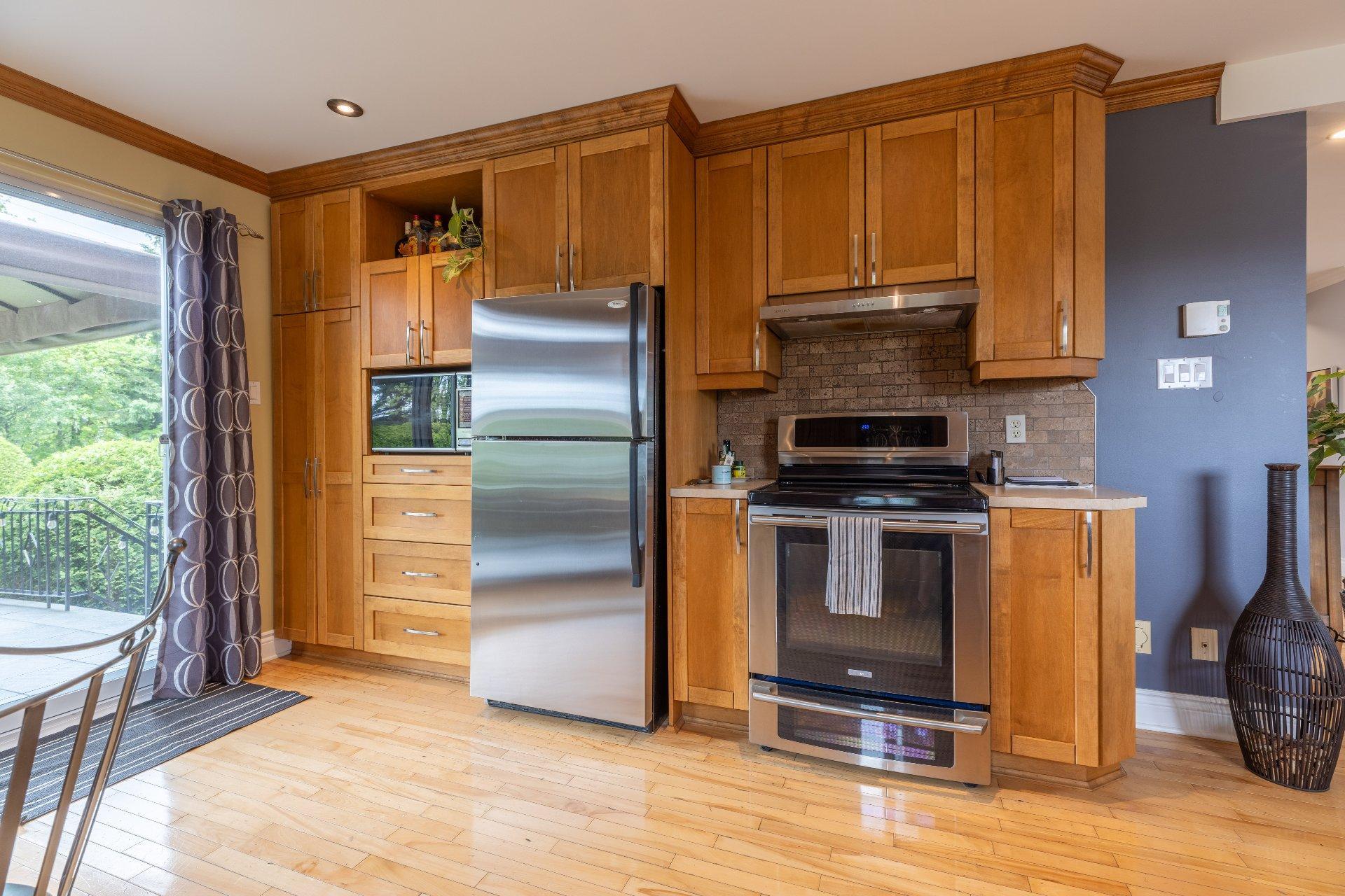 









2205


Crois. de Clemency

,
Laval (Vimont),




QC
H7M3N1

