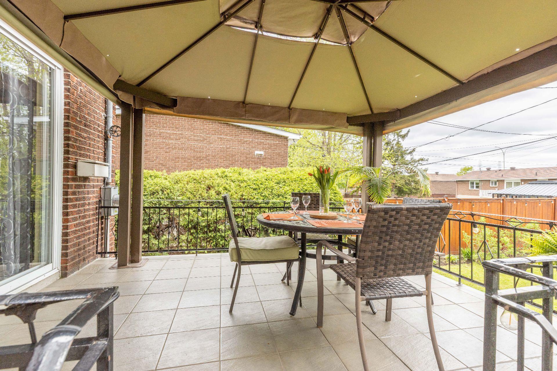 









2205


Crois. de Clemency

,
Laval (Vimont),




QC
H7M3N1

