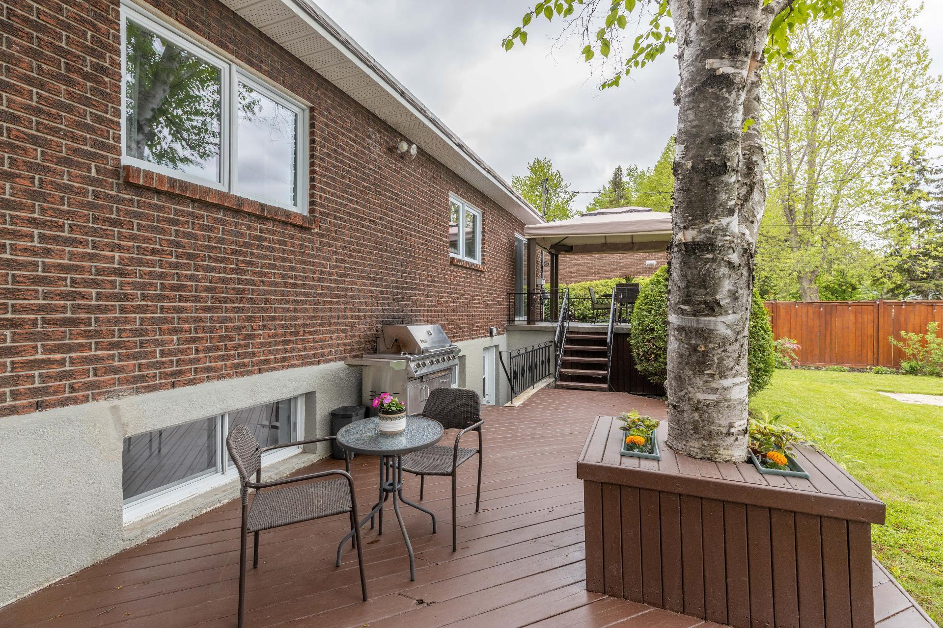 









2205


Crois. de Clemency

,
Laval (Vimont),




QC
H7M3N1

