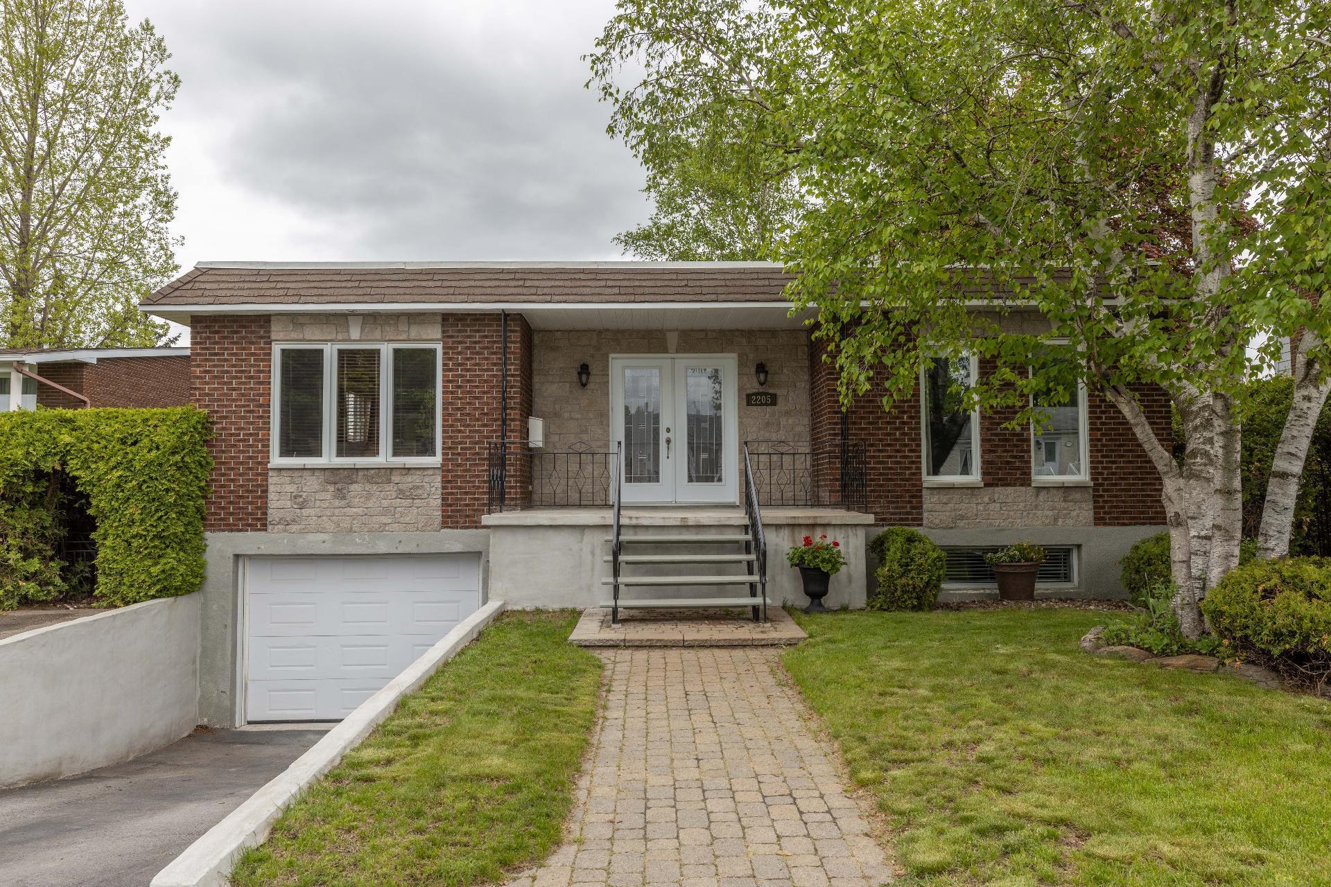 









2205


Crois. de Clemency

,
Laval (Vimont),




QC
H7M3N1


