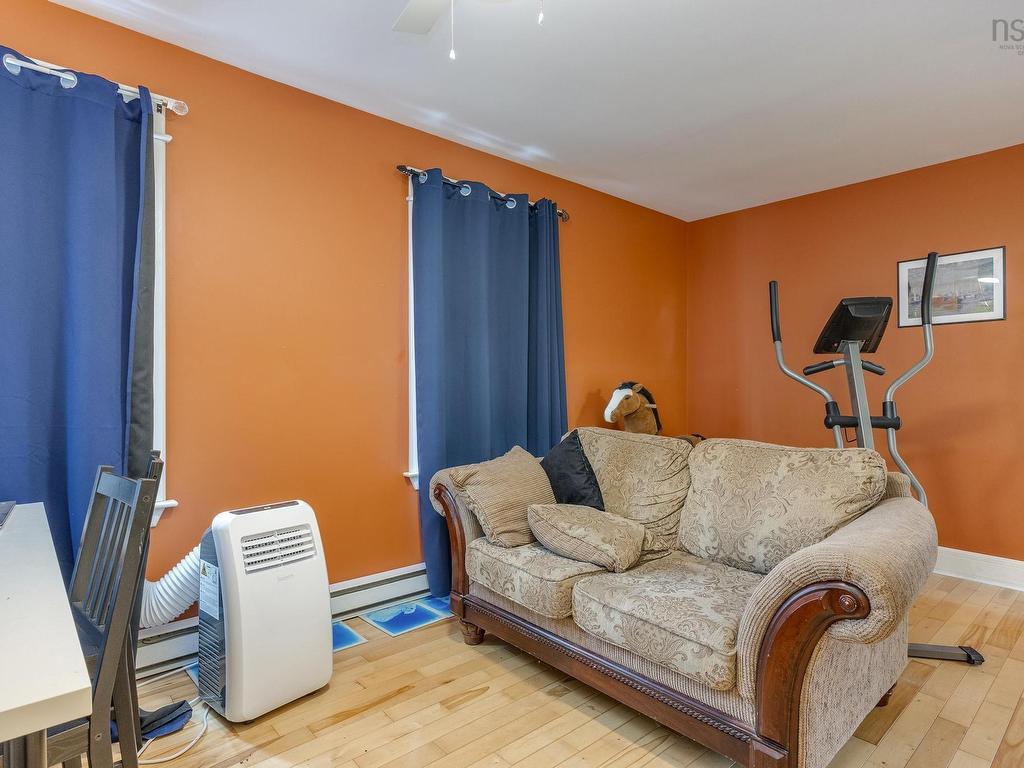












341 College Road

,
Windsor,




NS
B0N 2T0

