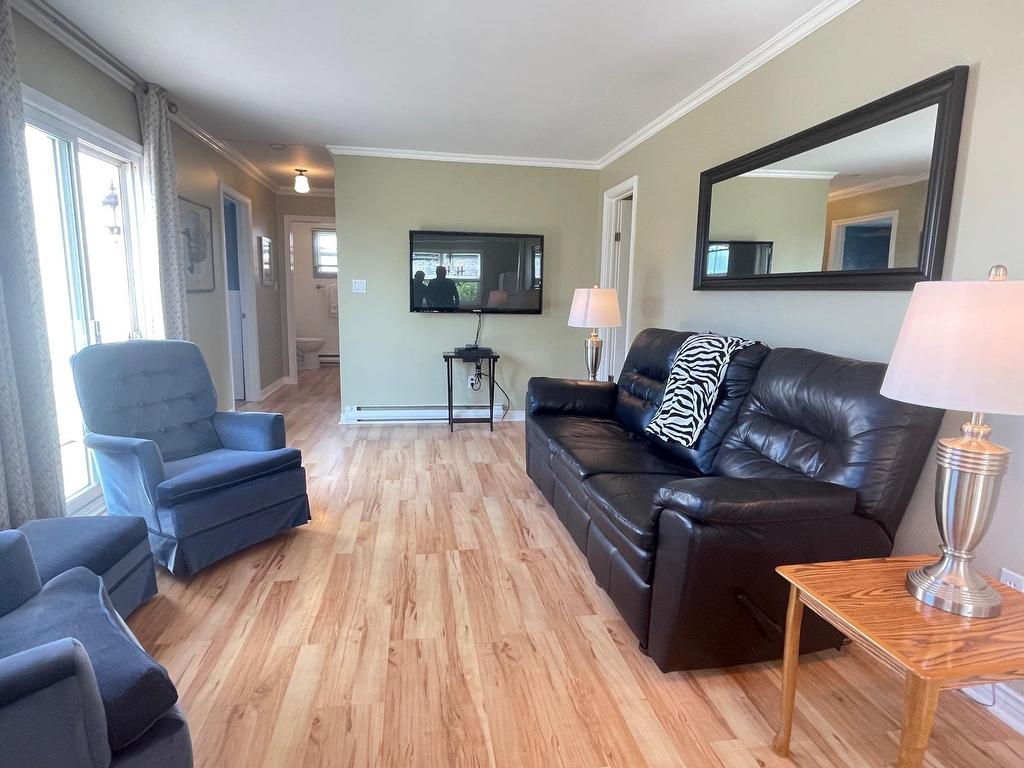 












115 Maccoubrey Lane

,
Cavendish,







PE
C0A 1N0

