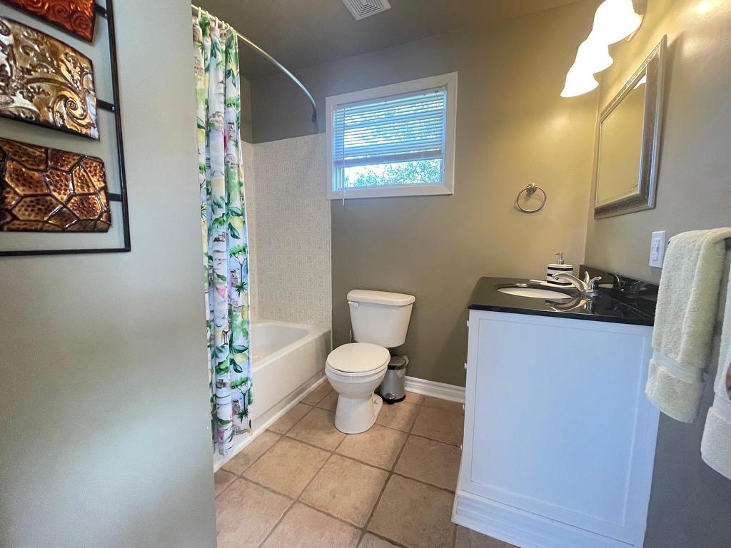 












115 Maccoubrey Lane

,
Cavendish,







PE
C0A 1N0

