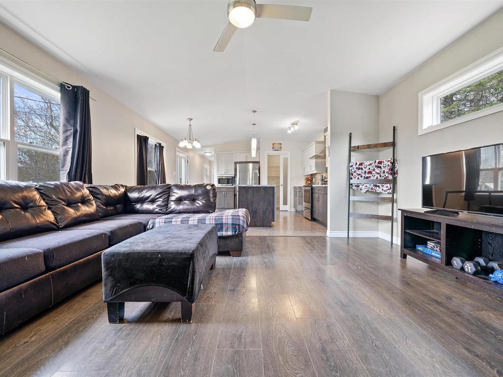 












172 Guest Drive

,
Bible Hill,




NS
B2N 6N9

