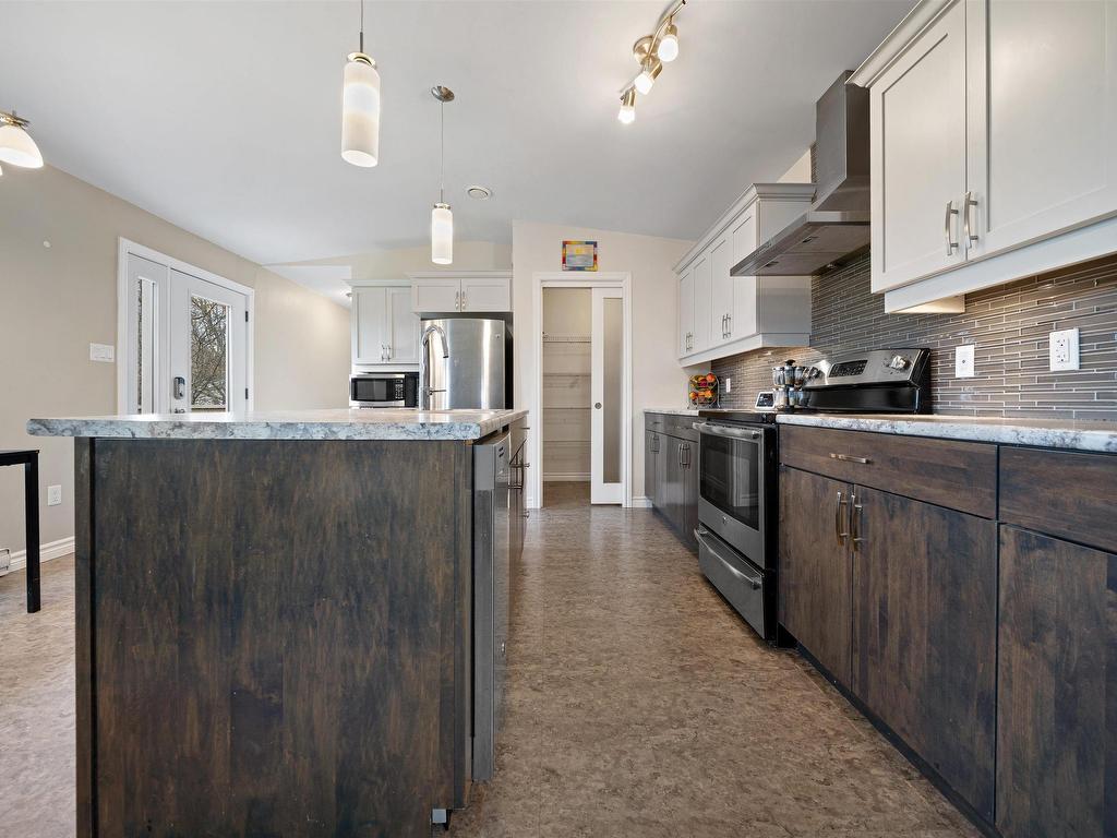 












172 Guest Drive

,
Bible Hill,




NS
B2N 6N9

