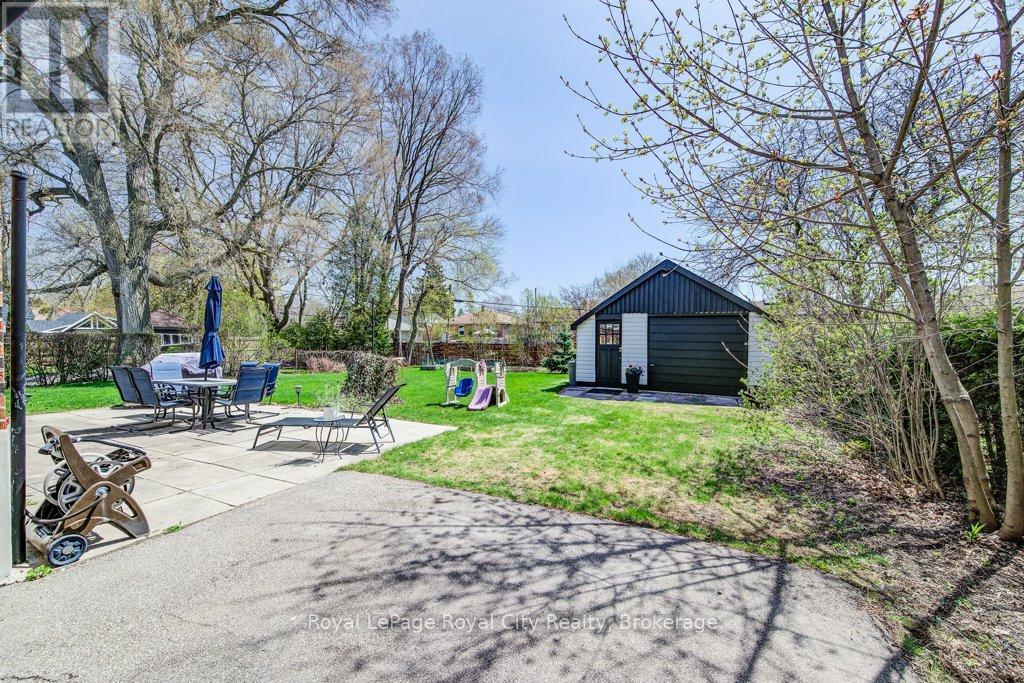 












106 MERCER STREET

,
Guelph (Junction/Onward Willow),




Ontario
N1H2E8

