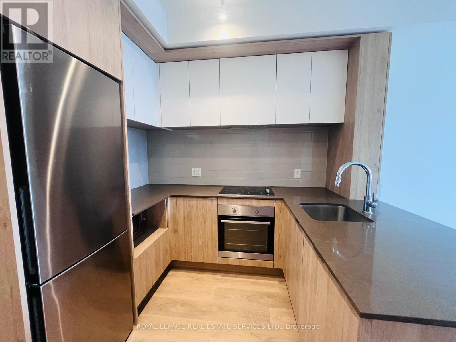 












1607 - 225 SUMACH STREET

,
Toronto,




Ontario
M5A0P8

