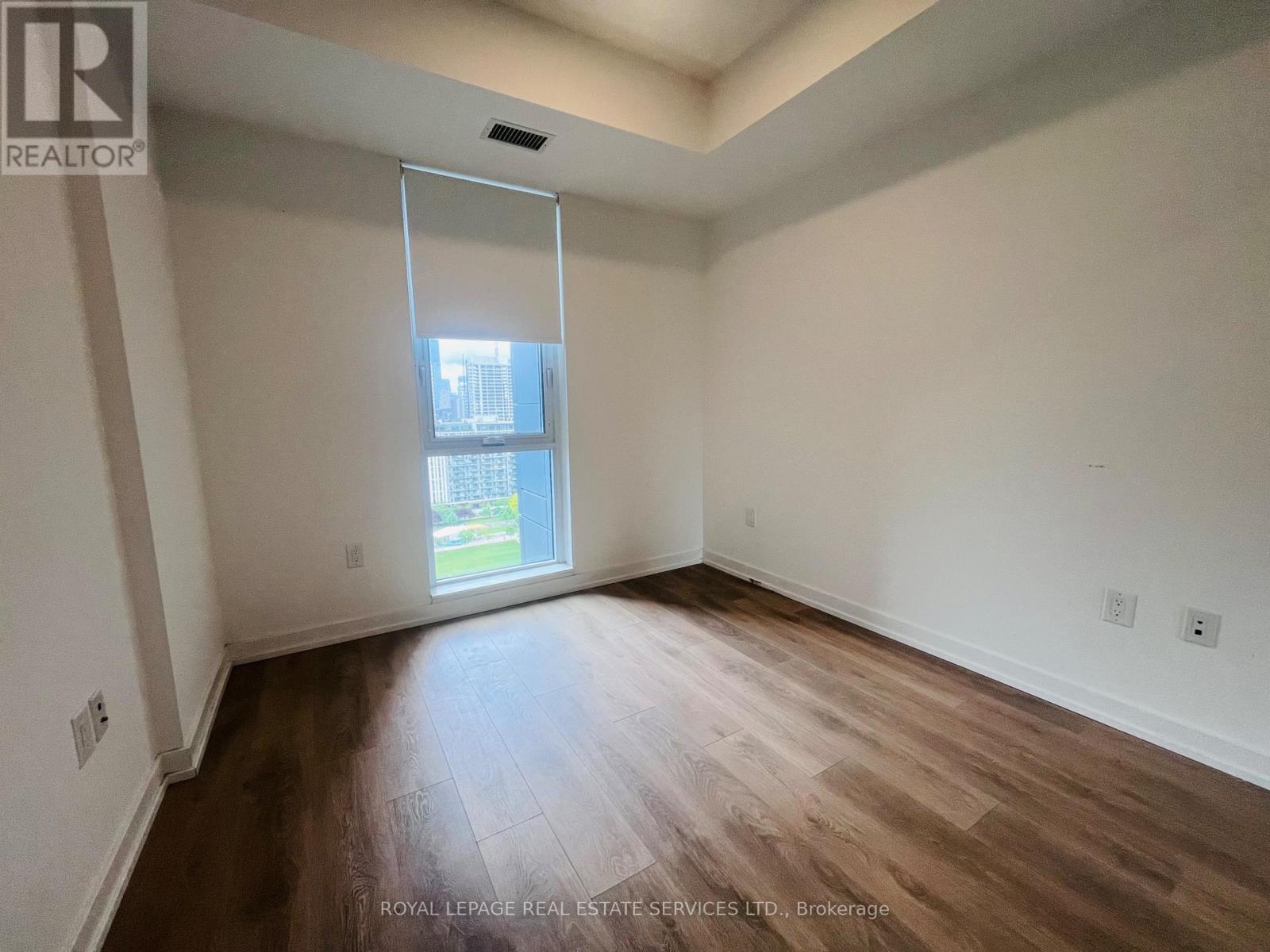 












1607 - 225 SUMACH STREET

,
Toronto,




Ontario
M5A0P8

