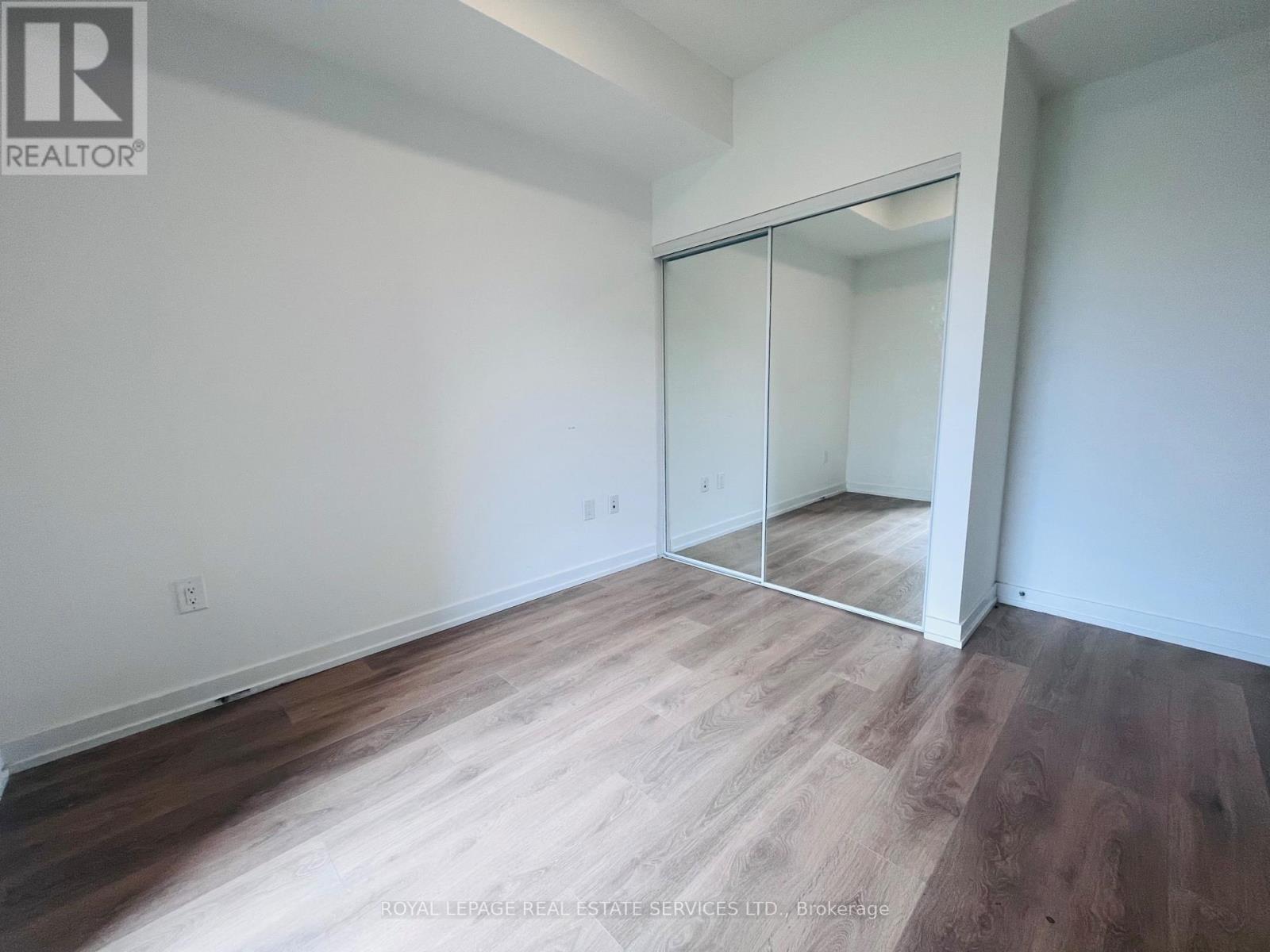 












1607 - 225 SUMACH STREET

,
Toronto,




Ontario
M5A0P8


