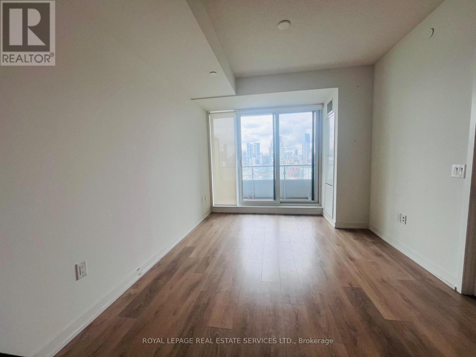 












1607 - 225 SUMACH STREET

,
Toronto,




Ontario
M5A0P8


