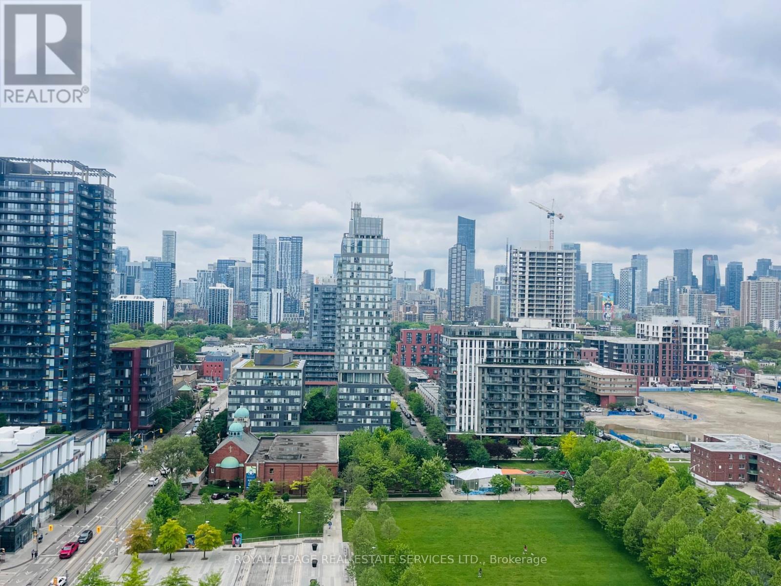 












1607 - 225 SUMACH STREET

,
Toronto,




Ontario
M5A0P8

