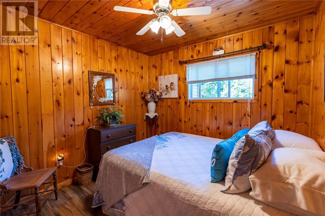 












75 Holmes Street

,
Spring Bay, Manitoulin Island,




Ontario
P0P2B0

